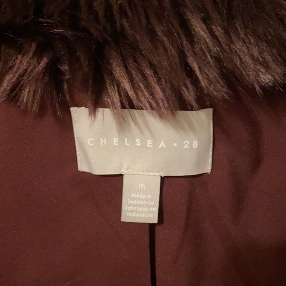 NWT Nordstrom “Chelsea28” Maroon Faux Fur Open Front Lined Long Sleeve Coat - Picture 4 of 7